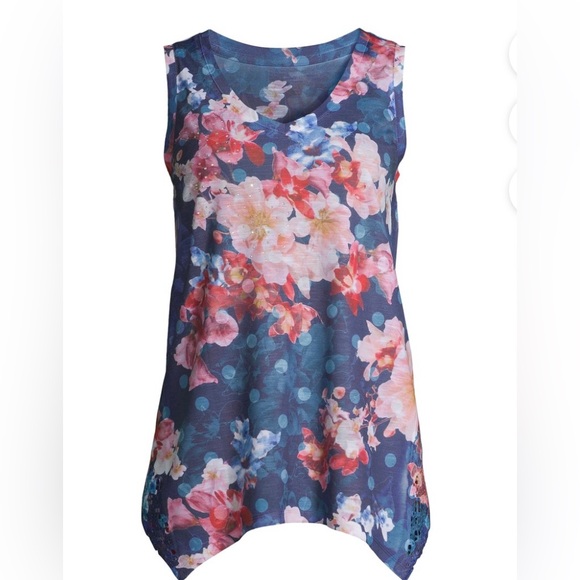 Time and Tru Tops - 411* New! Time and Tru Sleeveless Navy Floral Top